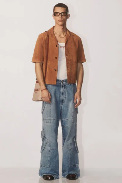 Look 16